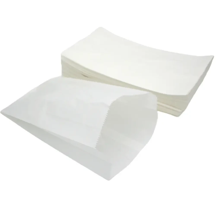 torebki-papierowe-bez-ucha-biale-faldowe-4.webp